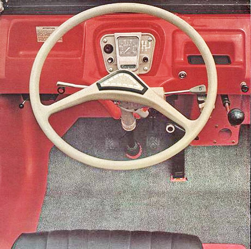 Mehari 69-70MY Dash ex-brochure.jpg