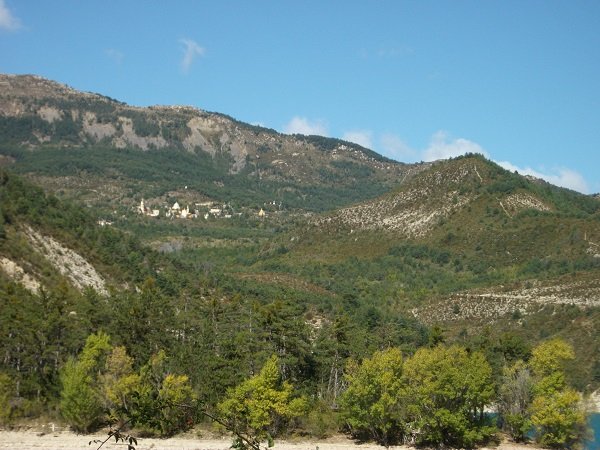 au loin le site du mandarom