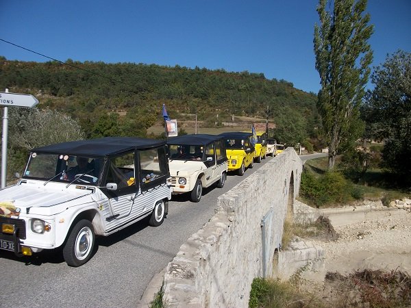 sur le pont à TRIGANCE