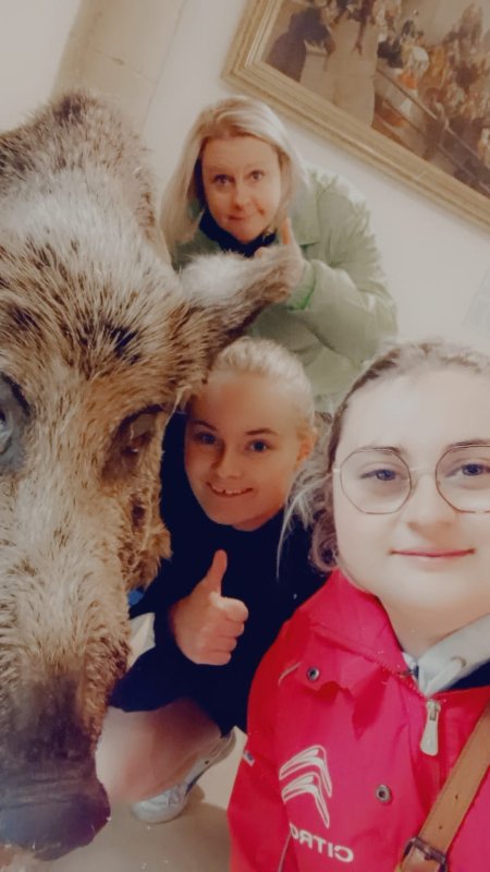 la photo de famille dans le château de Sedan
