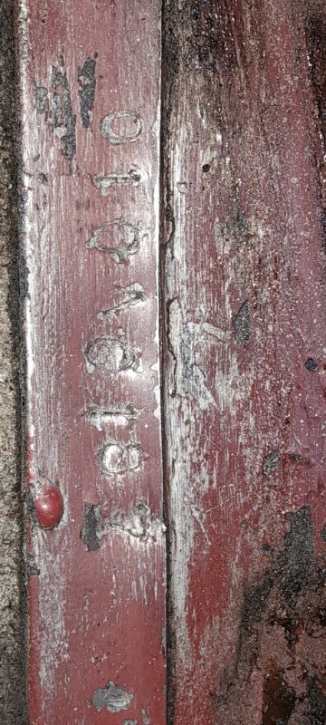 Bonjour, voilà le numéro que j'ai trouvé sur le chassis , il correspond à la CG, plaque d'identification introuvable,  peux être mettre la voiture sur un pont?<br />Merci à tous