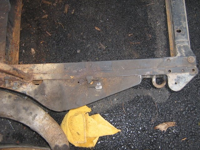 chassis avant droit.JPG