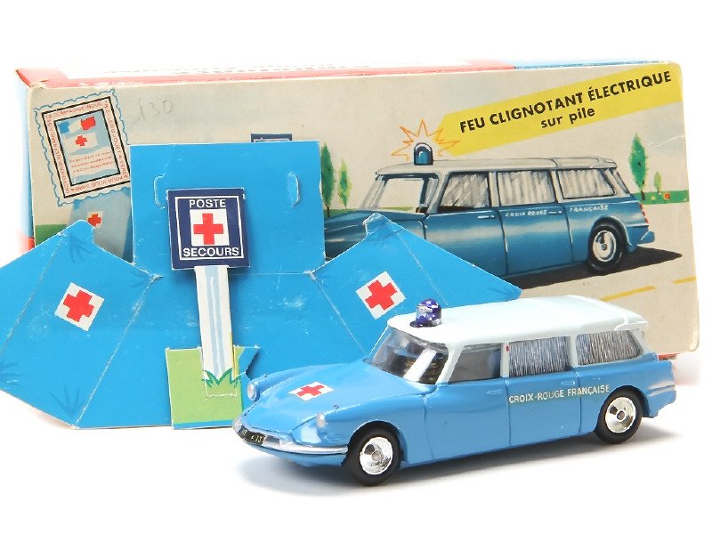 C.I.J. France -3.41-  Citroën ID 19 break ambulance Croix Rouge, avec tente en carton, 2 tons de bleu -.jpg