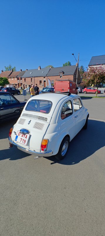 Fiat_500_bl_2.jpg