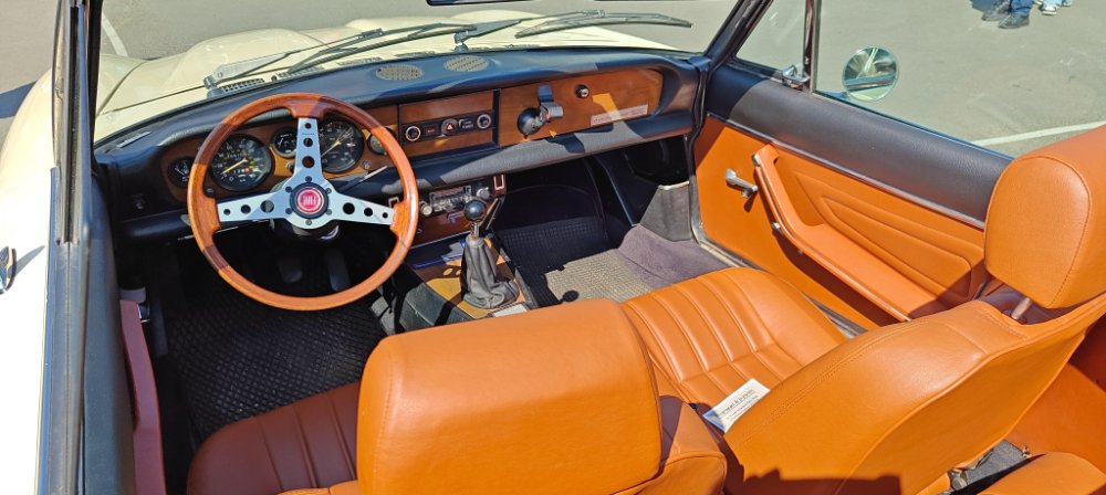 Fiat_pininfarina_spider_2000_3.jpg