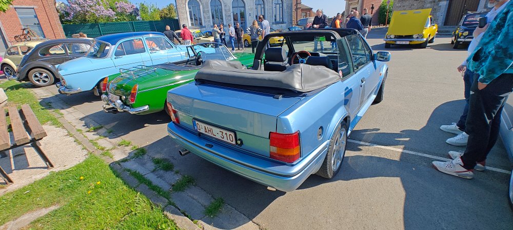 ford_xr3_2.jpg