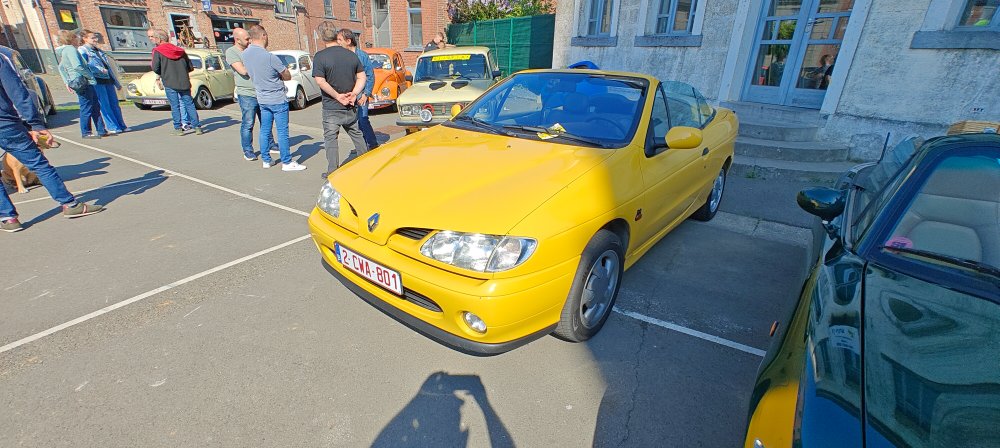 megane_cab_1.jpg