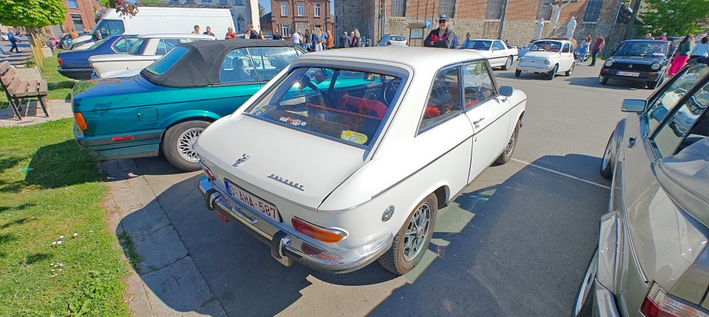 peugeot_204_c_2.jpg