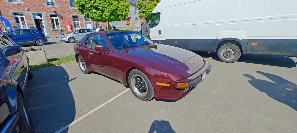 Porsche_944_1.jpg