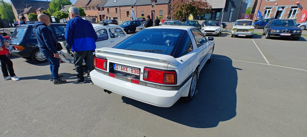 Toyota_supra_1.jpg
