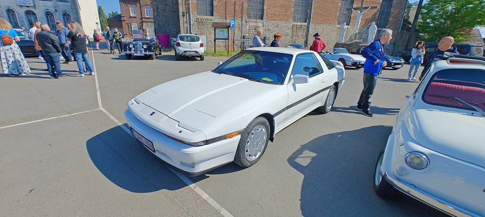 Toyota_supra_2.jpg