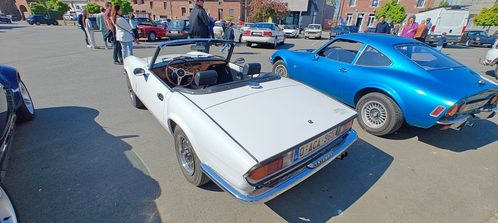 Triumph_spitfire_2.jpg