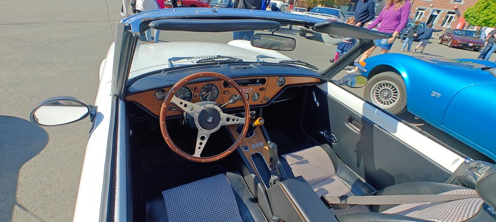 Triumph_spitfire_3.jpg