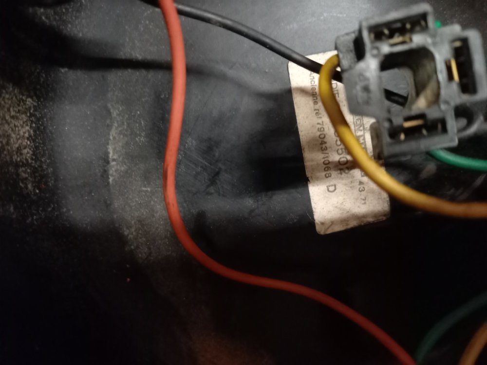 fond de cuvelage existant avec l inscription 4 3 71