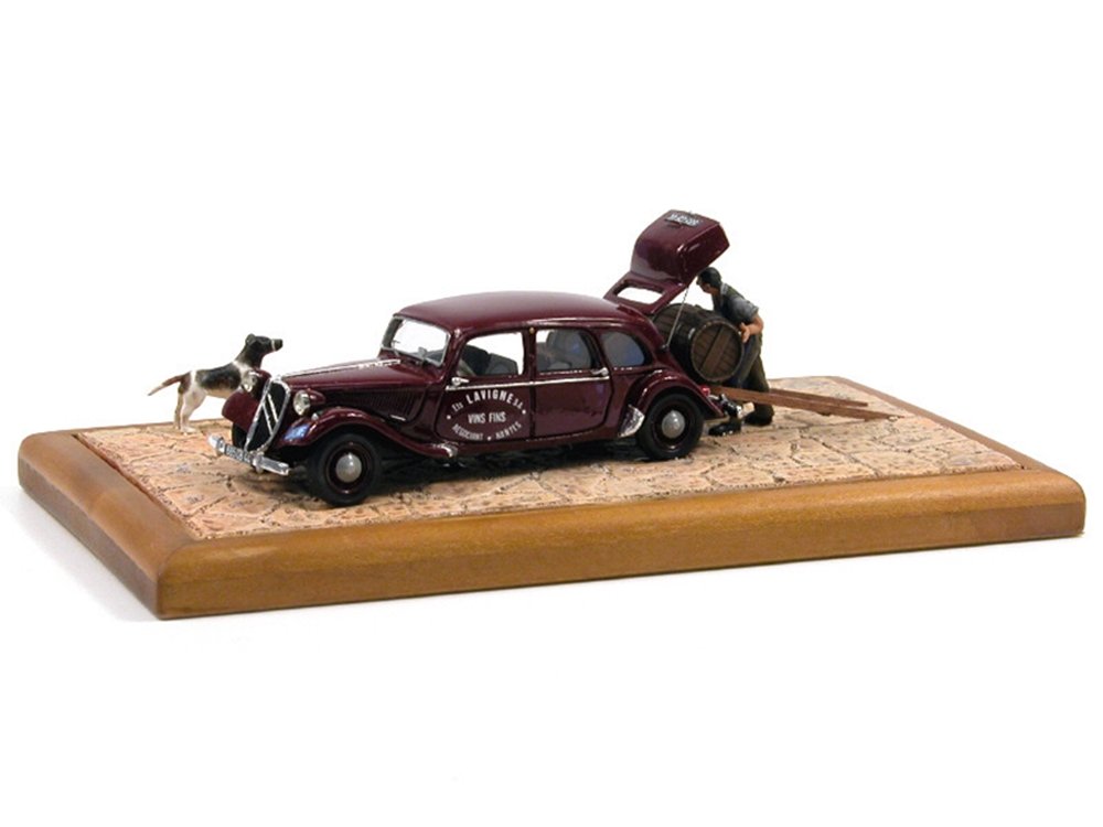 ORIGINAL MINIATURES France -7 -  Citroën Traction Commerciale 1953, grenat -.jpg