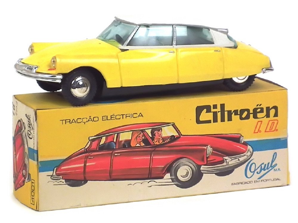 OSUL (Portugal) -4001- Citroën DS19, long 22cm, version sans moteur avec direction, jaune citron et blanc - Rare -.jpg