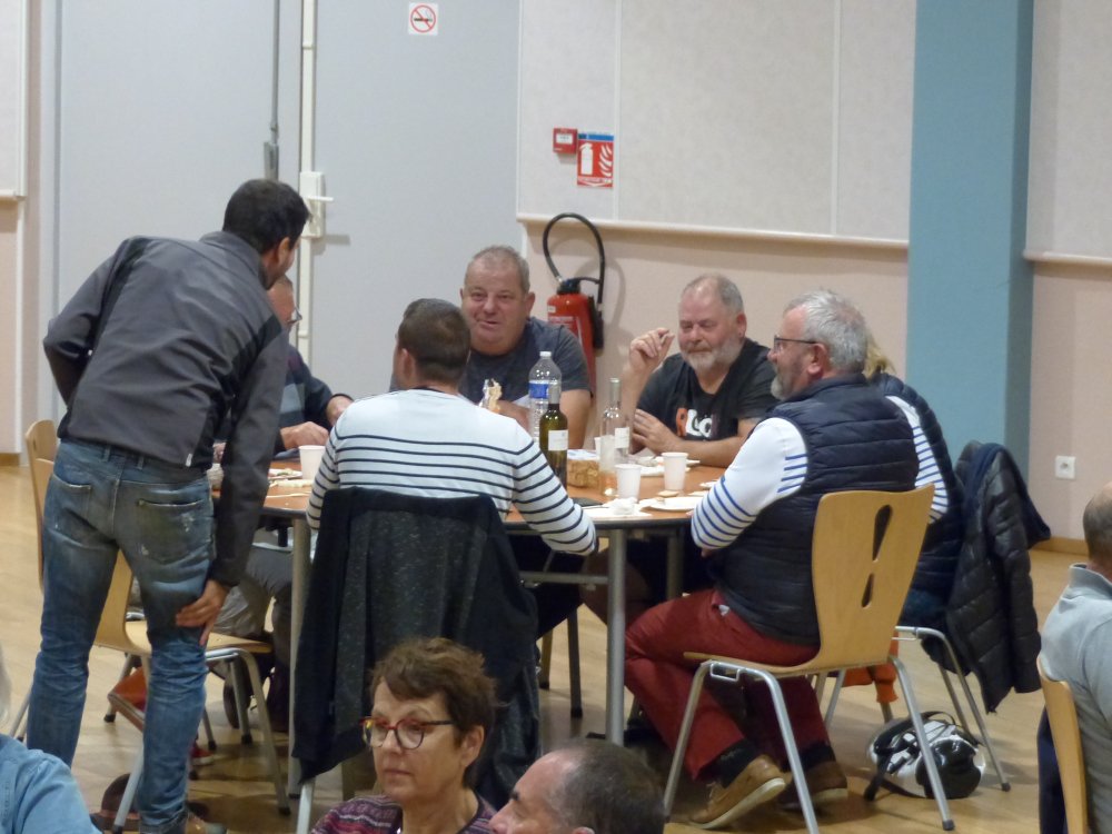 Les tables des convives