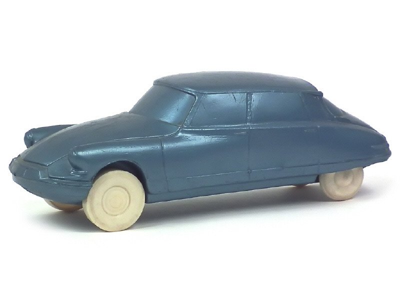 DIVERS France - Citroën DS19, long 26cm, en plastique soufflé, bleu - Rare -.jpg