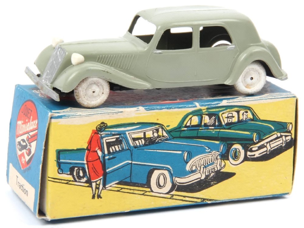 MINIALUXE France - Citroën 11 CV Delespaul (gravé en lettres dorées sur le côté droit de la carrosserie) gris vert - Peu courant -.jpg