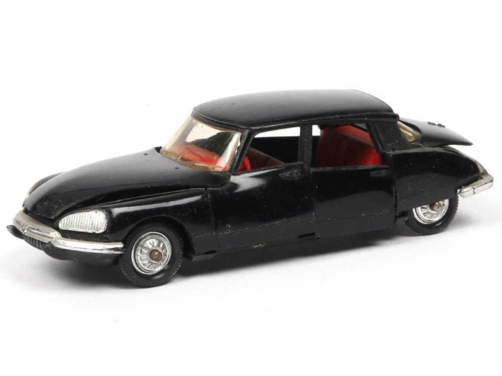 NOREV France -158- Citroën DS 21, éch 1.43, noir - Couleur rare -.jpg