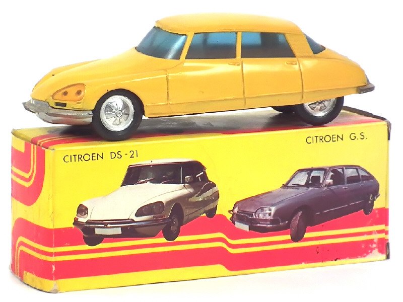 PLASTICOS ALBACETE (Espagne) -473- Citroën DS 21, moteur à friction, long 19,5cm,  jaune -.jpg
