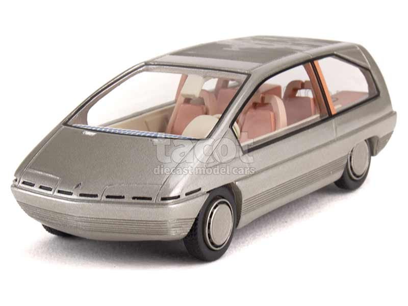 FRANSTYLE -011- Citroën Xénia Concept 1981, ancêtre du Picasso, édition limitée à 300ex, monté résine, éch 1.43, sans ouvrants, argent -.jpg