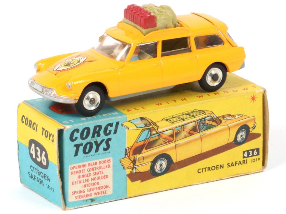 CORGI TOYS (GB) -436- Citroën ID 19 Safari, éch 1.43, avec passagère, jaune d or -.jpg