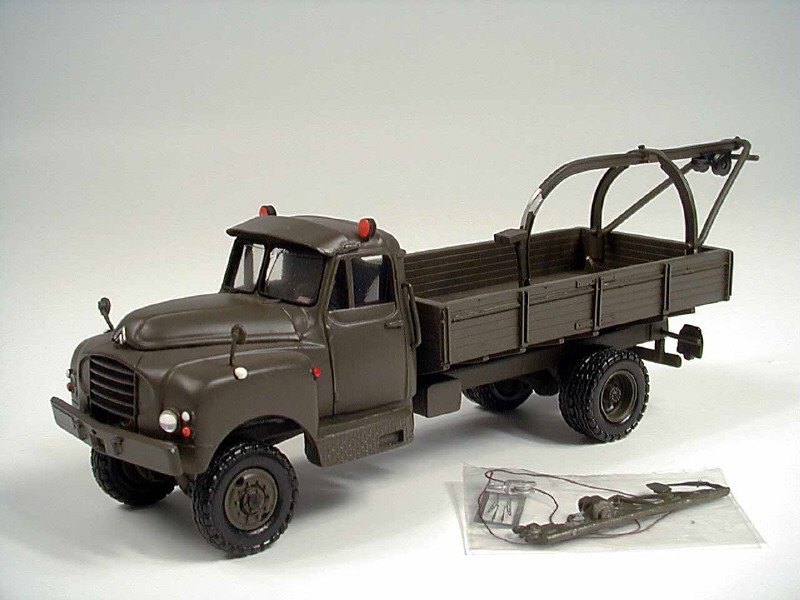 BDS France 1- Citroën T46 4x4 dépannage, série Kit Army, kaki -.jpg