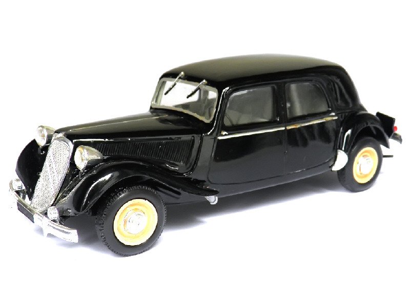 DIVERS - Citroën 15 CV 1951, long 20cm, en plastique, noir -.jpg