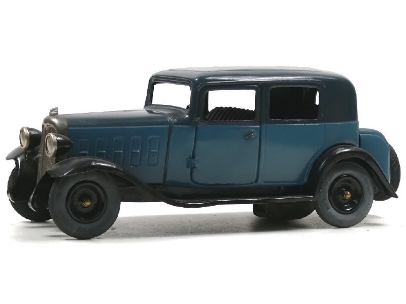 CITROËN France - 535- Citroën Rosalie Berline, long 32cm, moteur à clef, 2 tons de bleu et noir - Rare -.jpg