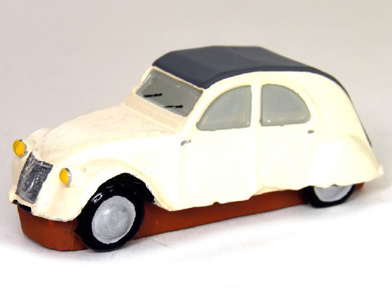 LERAY France - Citroën 2 CV A, réalisée en plâtre, crème -.jpg