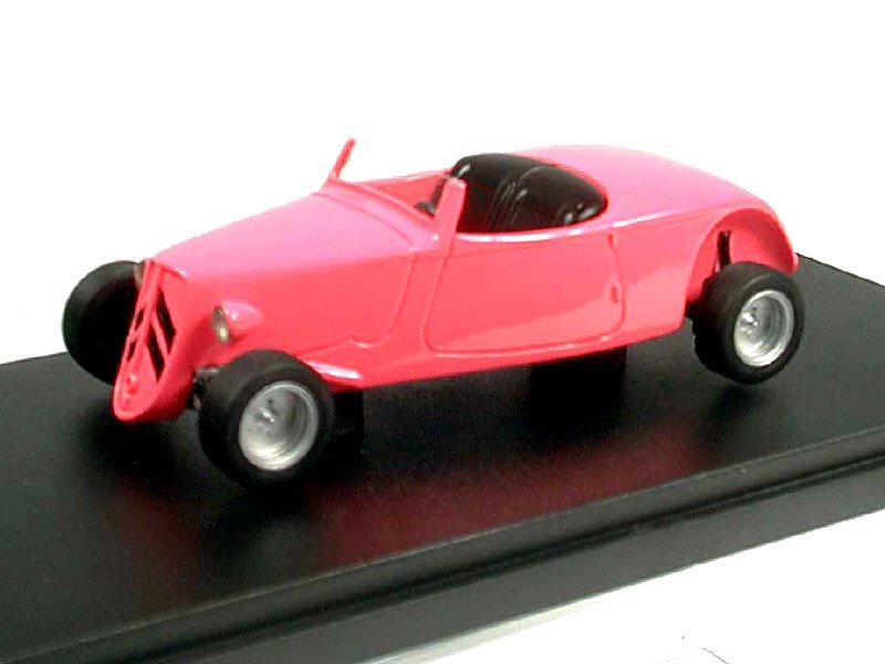 ORIGINAL MINIATURES France - Citroën Traction roadster custom, rose bonbon -.jpg